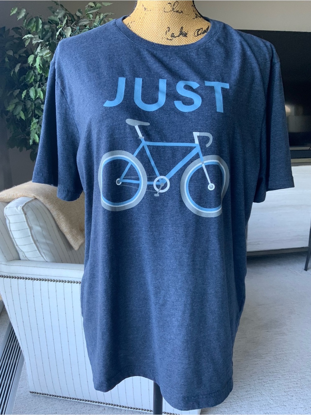 Men's Navy Blue 'Just' Bicycle Graphic Tee Size L